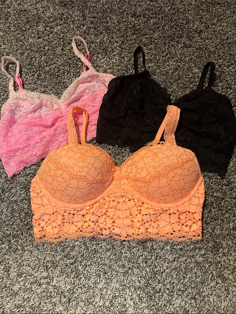 PINK Victoria’s Secret Bra Bundle 3-(M)